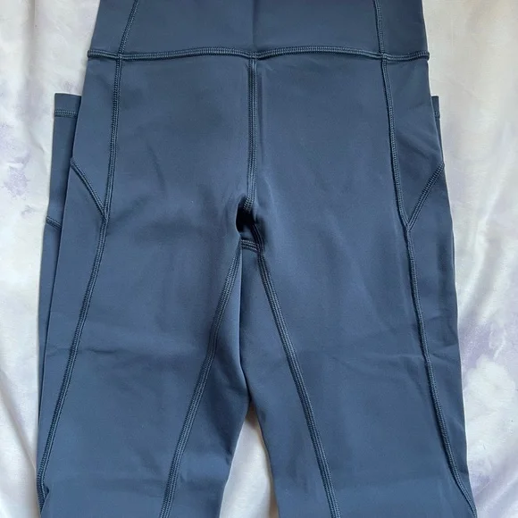 Lululemon In Movements 25” - Picture 3 of 5